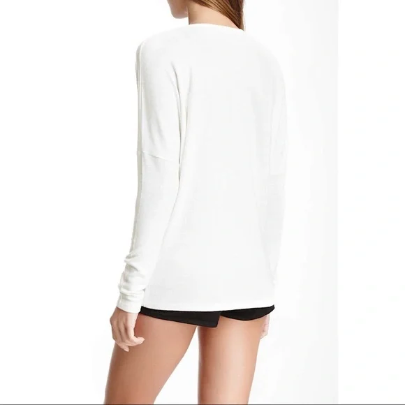 Go Couture Camo Love Dolman Long Sleeve V Neck XL - Picture 2 of 7